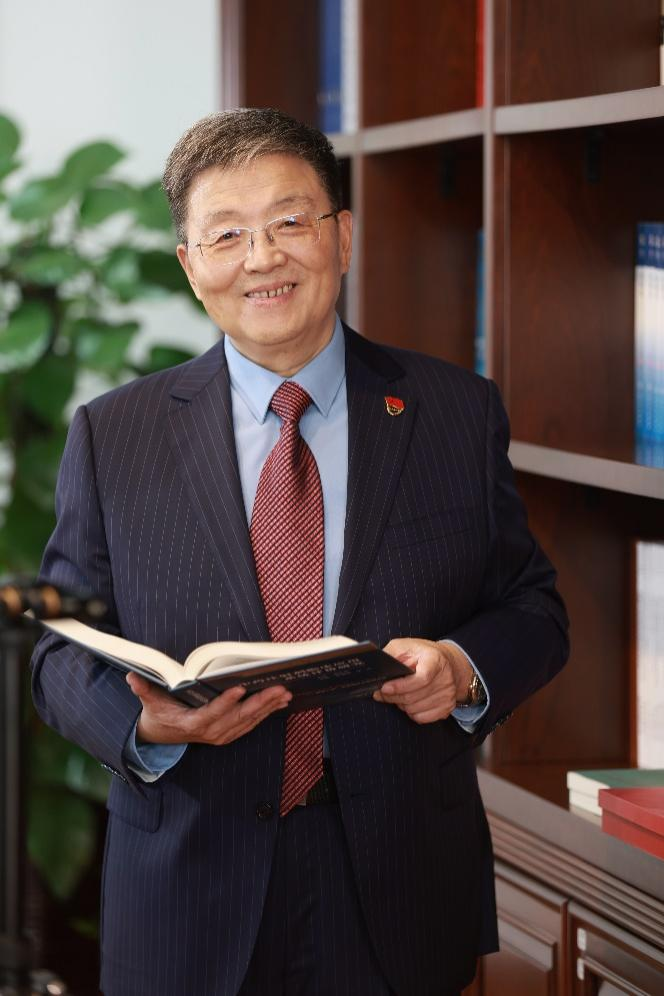 全国人大代表康缘药业董事长肖伟完善科技人才激励机制增设国家青年