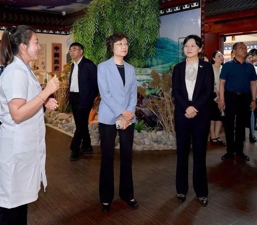 唐山市卫生健康委党组书记,主任魏明,迁安市副市长焦燕为"唐山市县际