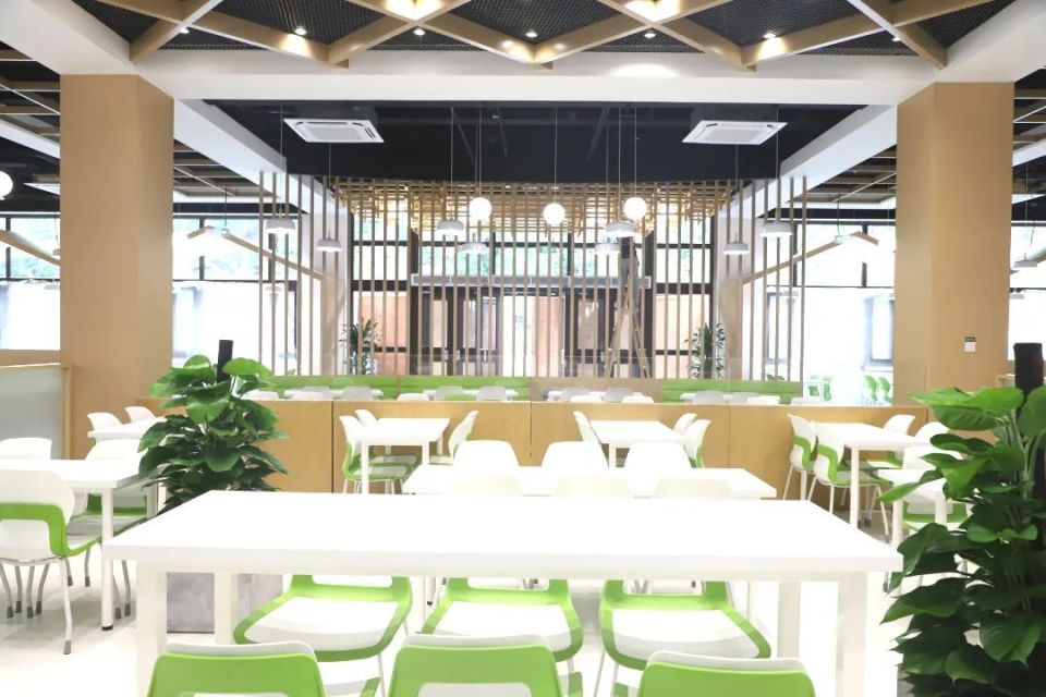 北京林业大学西区学二食堂全新亮相!_腾讯新闻