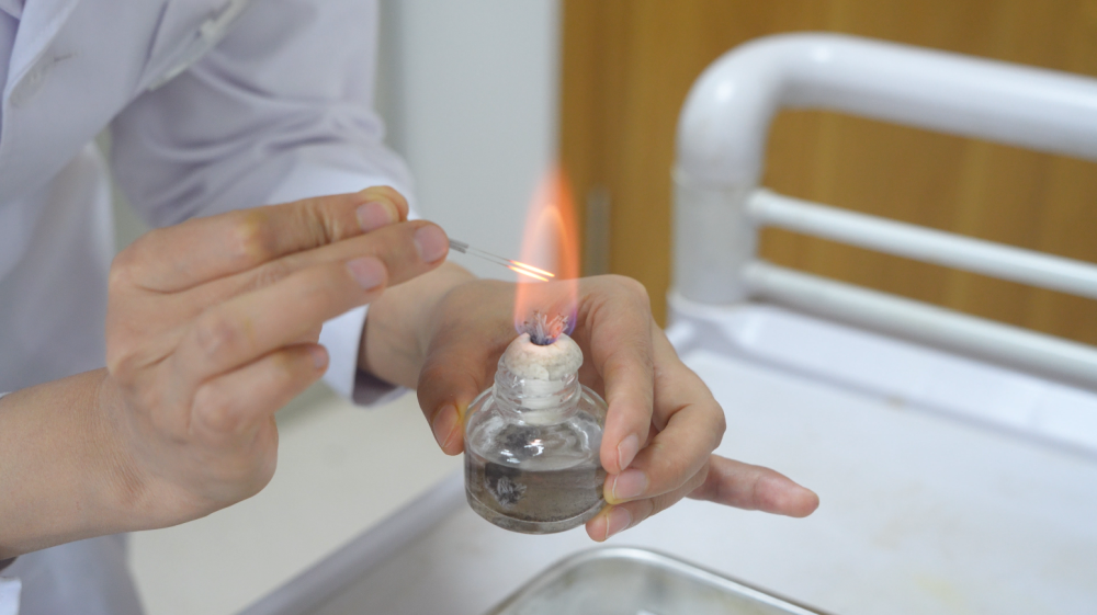 医讯怎么用岐黄医讯 ｜ 痤疮湿疹不用慌！中医火针疗法为皮肤健康保驾护航_https://www.jmylbn.com_新闻资讯_第3张