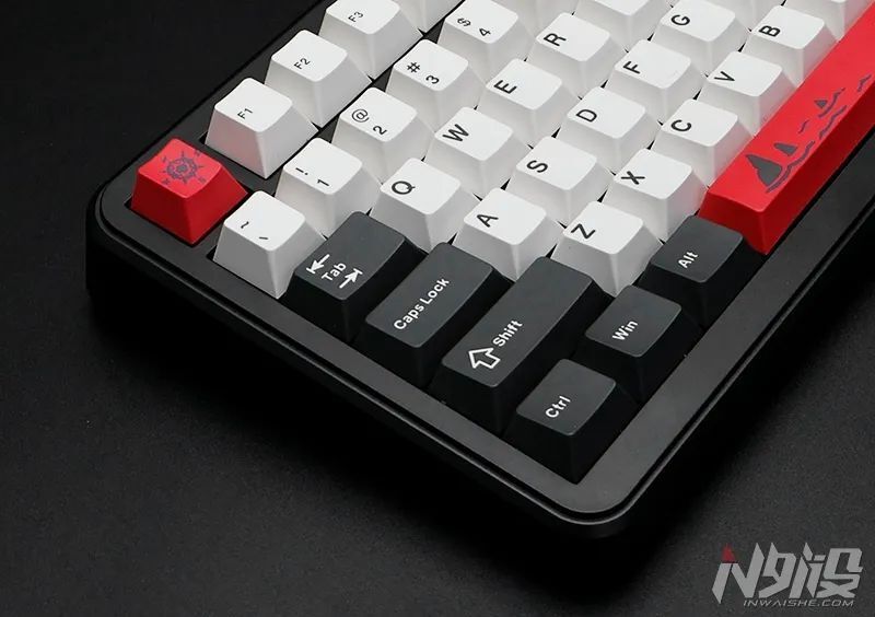 黑爵ak820 max三模机械键盘拆解评测