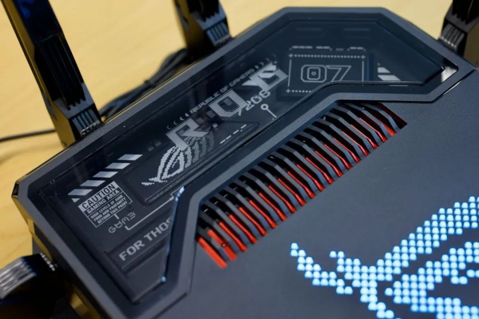 华硕「rog 八爪鱼 7」路由器评测 9 分:既要物美价廉,也要货真价实