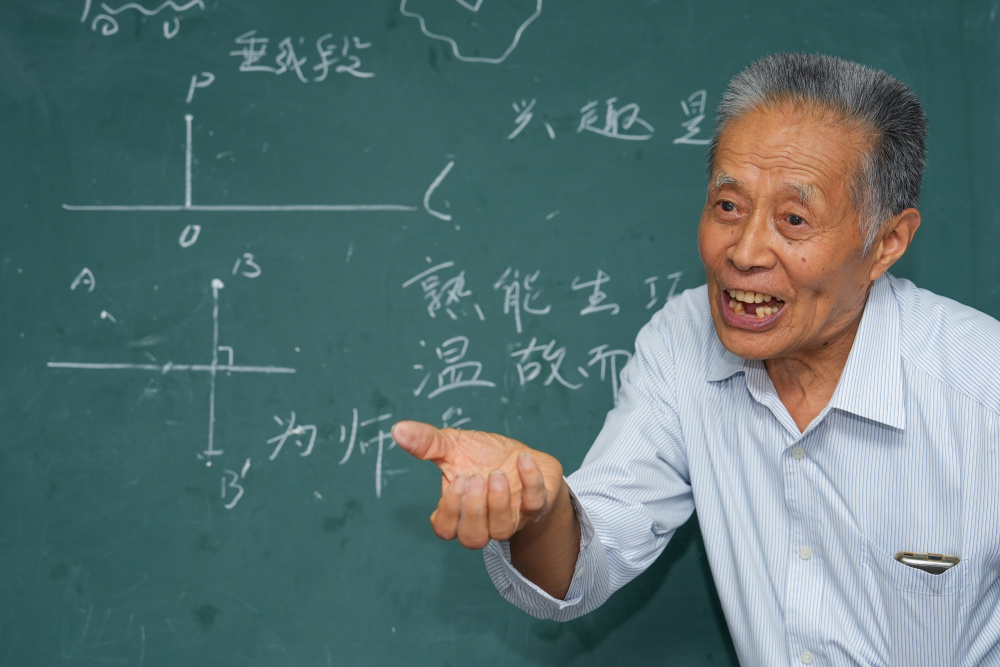 气血悄悄溜走，当心是说话太多“惹的祸”(图1)