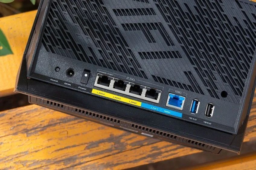 WIFI7高端主力——ASUS RT-BE86U开箱体验_腾讯新闻