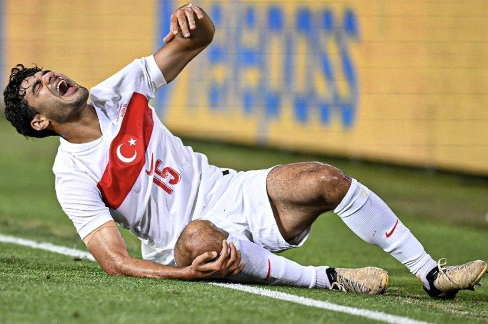 天空体育:土耳其中卫卡巴克右膝十字韧带撕裂,无缘欧洲杯