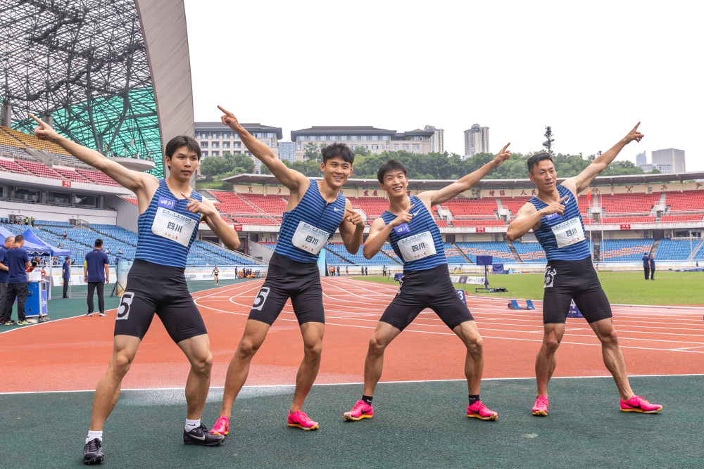 全国田径大奖赛第五站:四川队夺得男子4x100米接力赛冠军