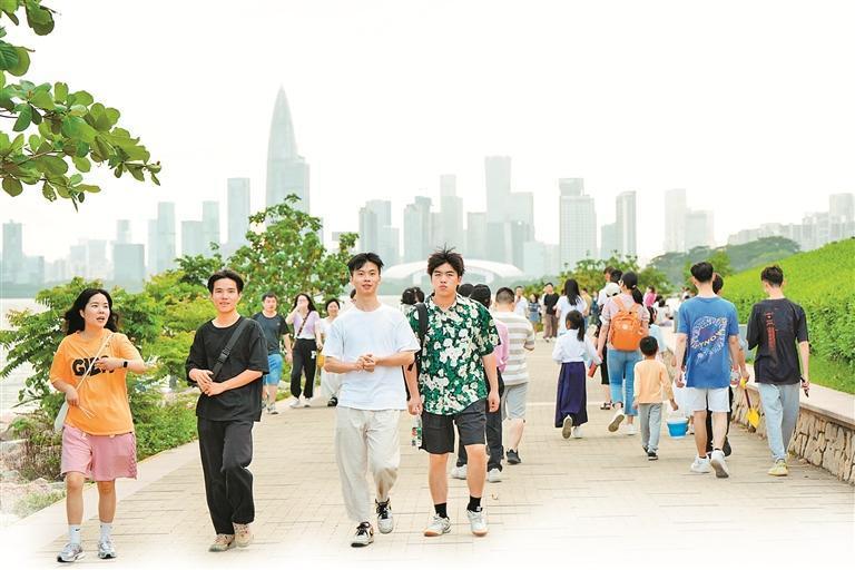 大湾区旅游首站，游客为何偏爱深圳？_腾讯新闻