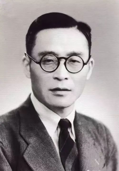 秀州中学首任中国人校长黄式金,继承了窦维思办学的精华,又有新的创造