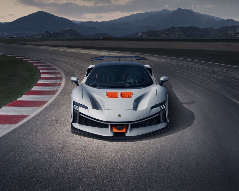 最大功率超过1000马力法拉利sf90xx实拍图发布