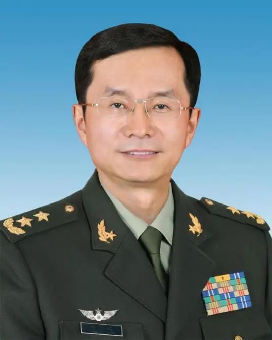 中央委员,新疆党委常委,新疆军区政委 杨诚_腾讯新闻