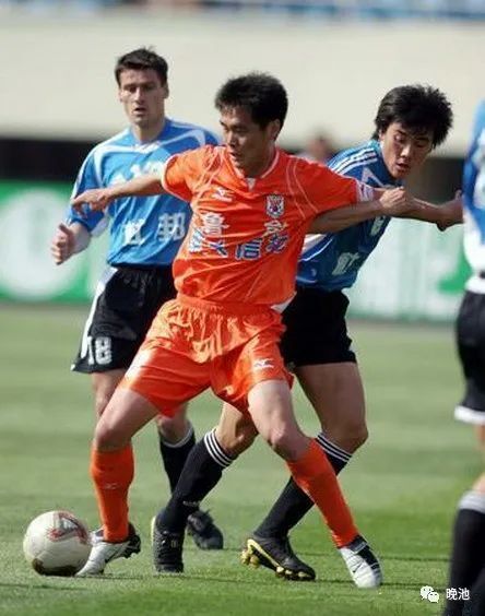 大连足球史上今天:2004年实德3-2山东鲁能,迎来队史中超首胜!