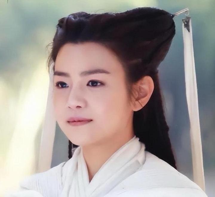 从"最胖小龙女"到"窈窕佳人",41岁陈妍希用亲身经历告诉你