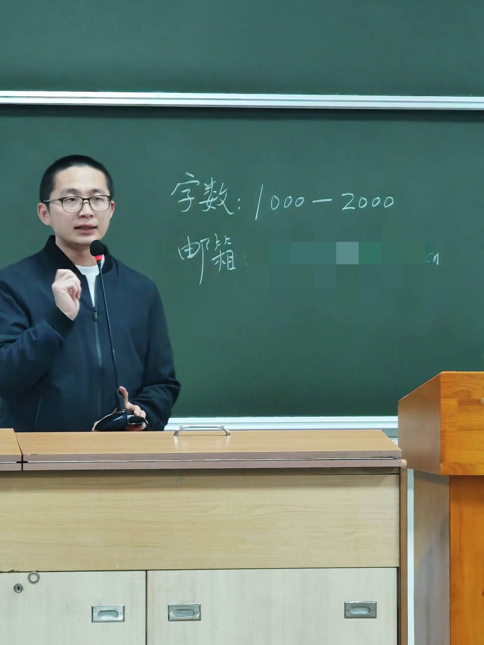 华科大50份学生作业成校内食堂"吃喝指南",课程老师:鼓励"知食分子"