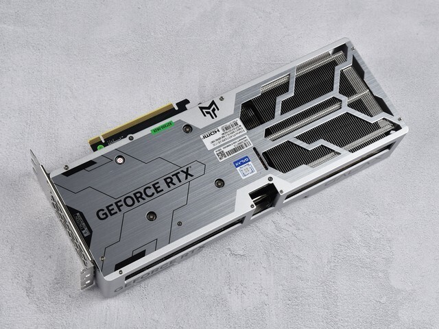影驰rtx 4070 ti super金属大师评测 金属魔方 硬核实力派_腾讯新闻