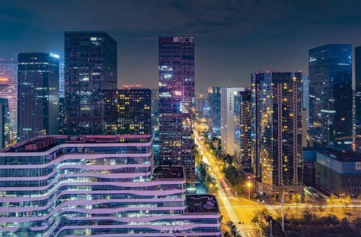 中国夜生活丰富的10座城，凌晨3点仍然热闹非凡，你去过几个？_腾讯新闻