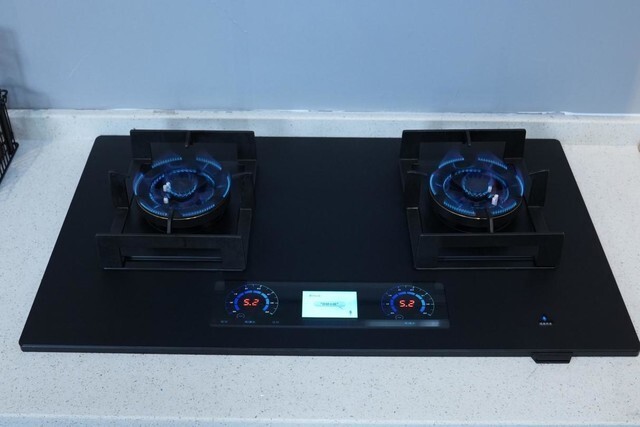 有料评测火王智能灶超大火力进化为智能控火烹饪新时代的蜕变