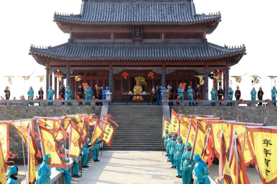 除此之外,2月22日(农历正月十三),在海阳市虎头湾景区,沿海有关村庄等