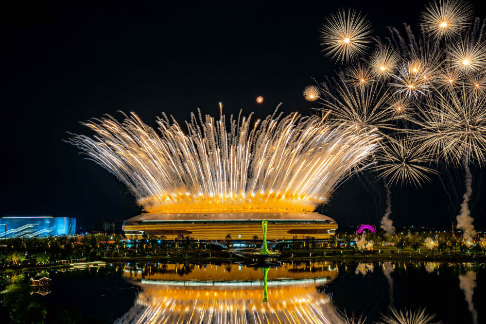 兰红光 王丁统筹:鱼澜 李尕编辑:侯俊 徐亮 李京 曹灿 王婧嫱摄影