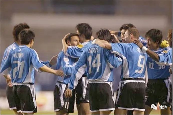 大连足球史上今天:2005年邹捷 赵旭日进球,实德2-0深圳领跑中超(5月8