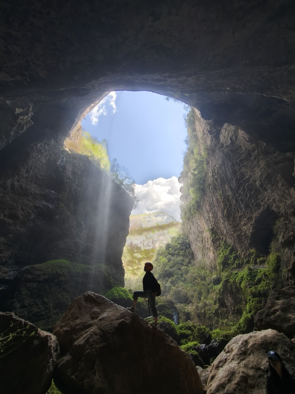 陕西不为人知的世界奇景!藏在川陕交界处,西安出发一天打来回
