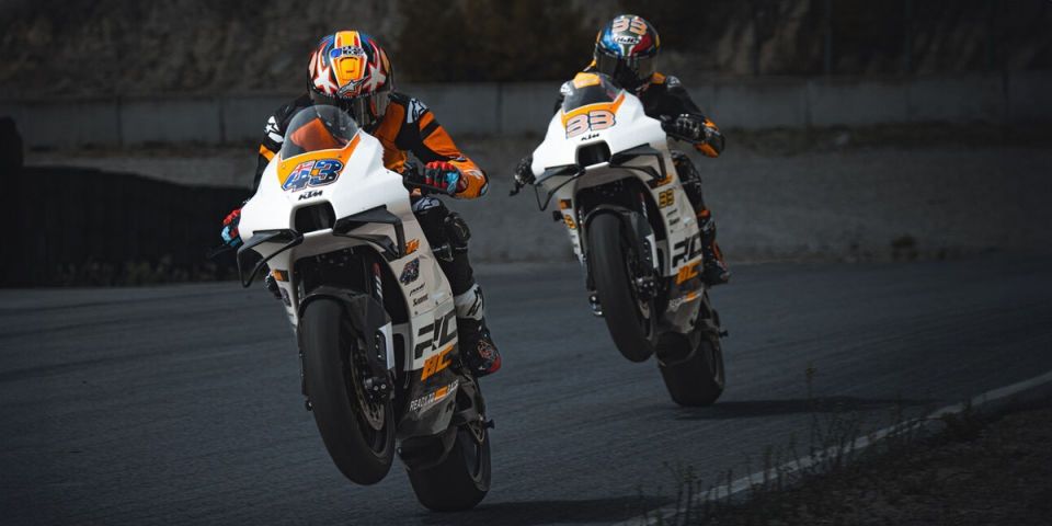 2024ktmrc8c月底开卖135匹马力仅重142公斤