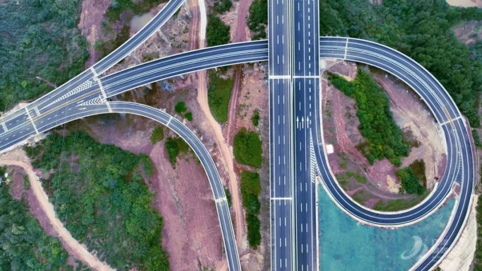 陈柳颖 编审:胡德赛值班副总编辑:贺宝胜总编辑:罗玉江