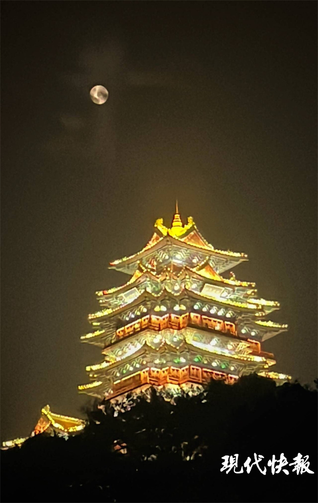 阅江楼夜景图片