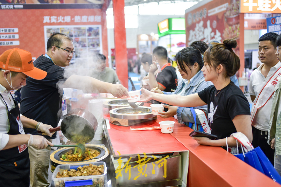 美食娱乐面对面图片