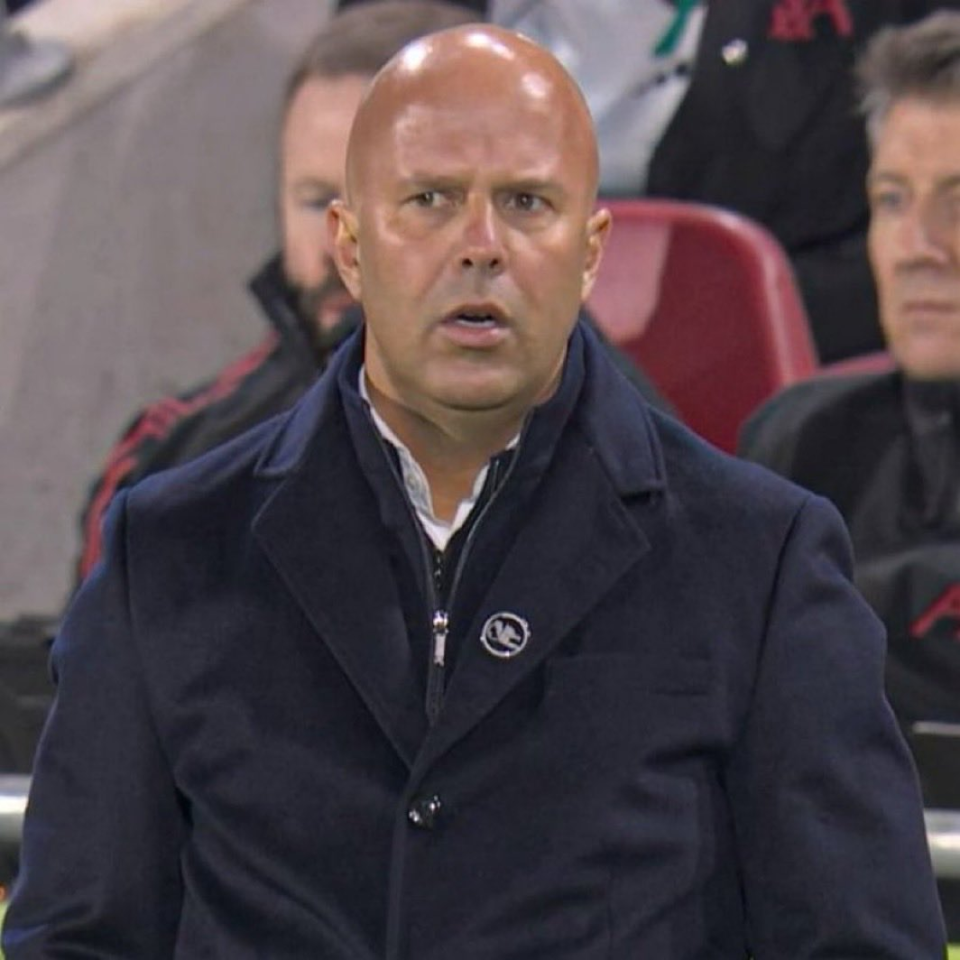 斯洛特：都说我们阵容厚，你们该看看切尔西和曼城的首发替补