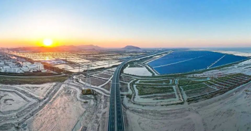 杭甬高速复线宁波段一期今天正式通车