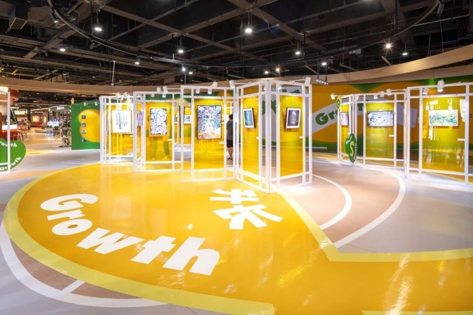 商场里有画展,在这_腾讯新闻