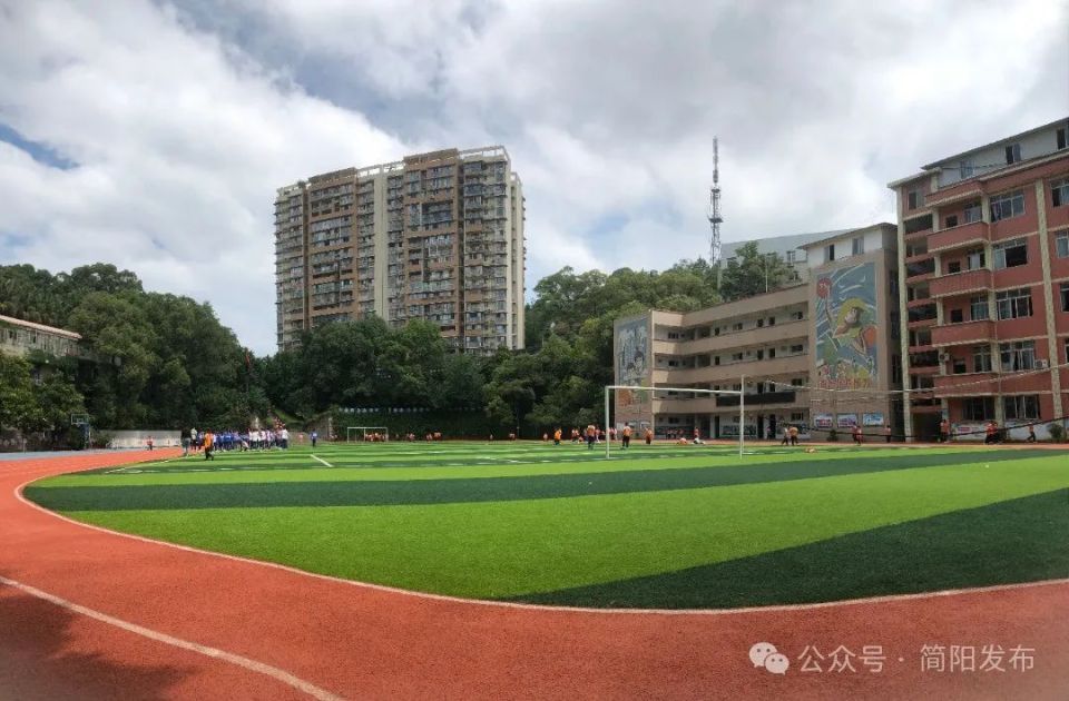 让老校焕发新活力 今年简阳40余所学校将改造提升