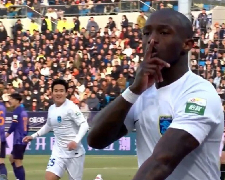 平申花赢浙江南通是强队徐正源不至于两连败吧韦世豪pk卡隆