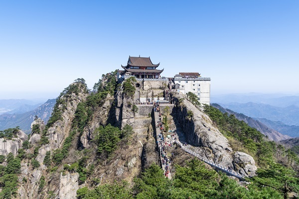 图说:九华山天台 饶颐摄新民晚报讯(记者 杨玉红)3月15日,安徽省池州