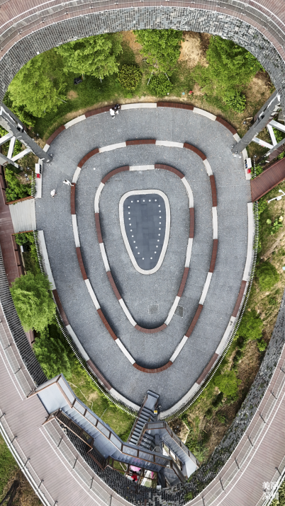 与旱塘路交叉口西北206米处地址:龙岗区横岗街道华乐路大岭鼓公园高