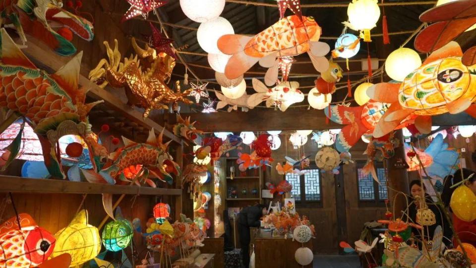 非遗里的中国｜春节到，花灯“闹”_腾讯新闻
