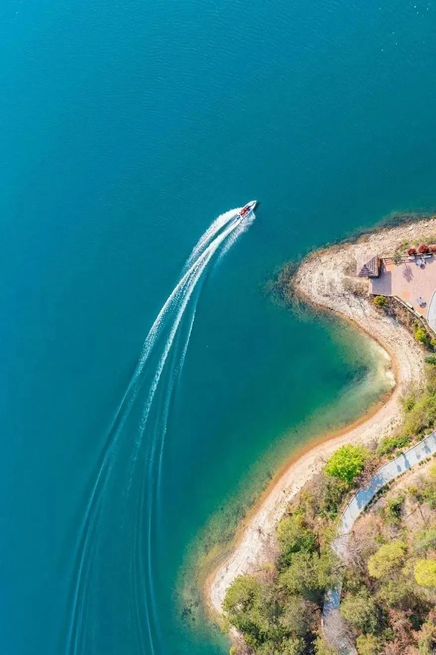 野村谷景区对全国游客免景区大门票