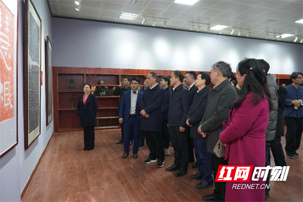 湖南人文科技学院“人文书法博物馆”正式开馆_腾讯新闻