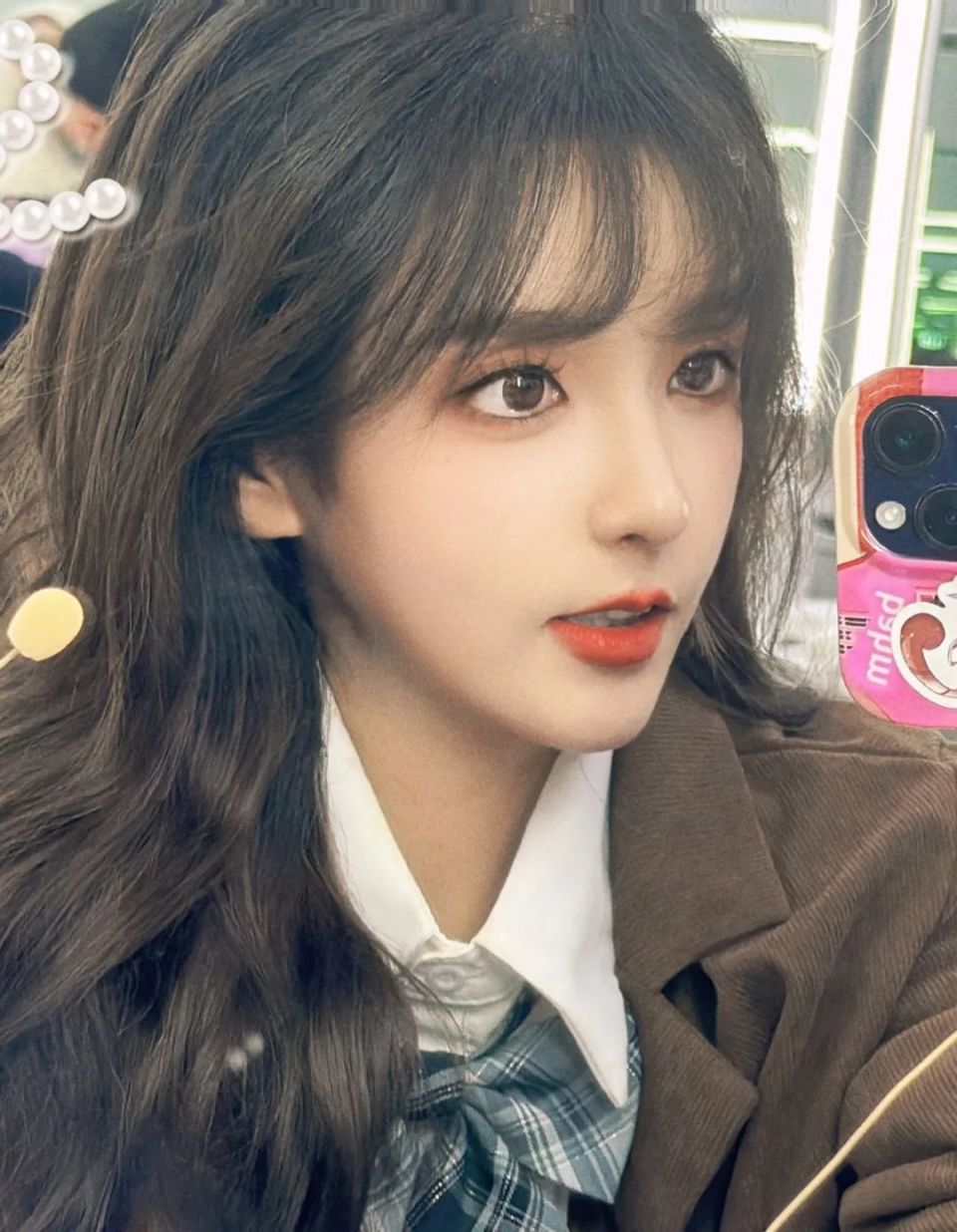 rita晒巴黎世家带字母丝袜!引粉丝热议:你为什么还没有人追?_腾讯新闻