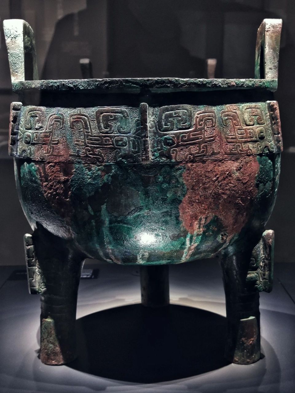 山西博物院一组商代青铜器