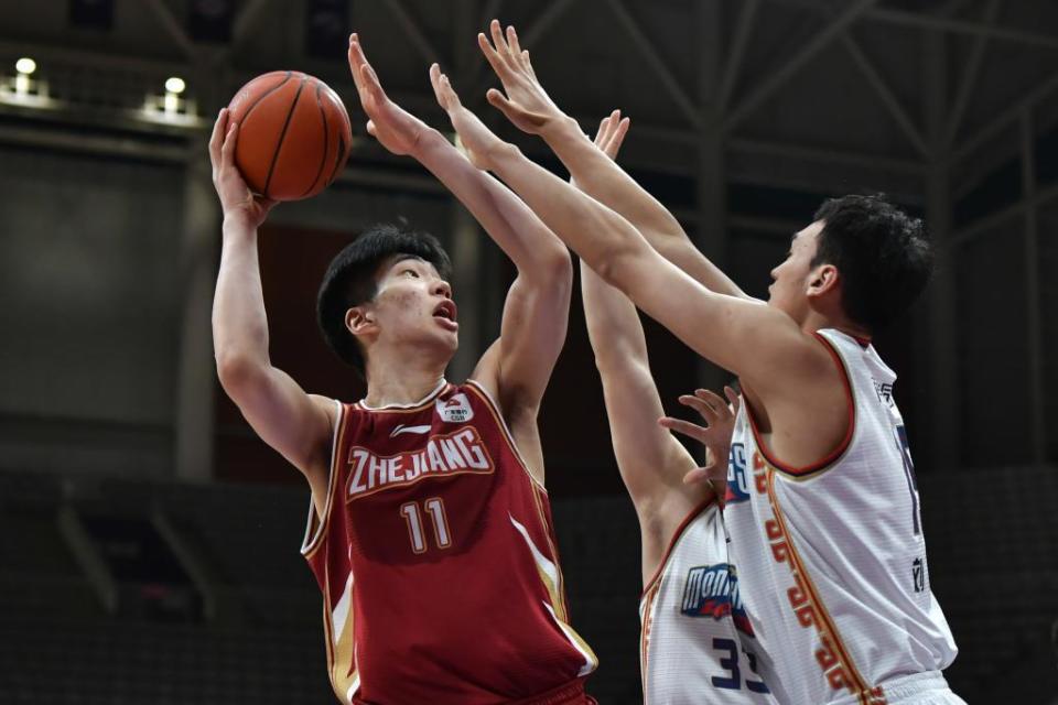 21岁内线球星宣布退出cba,他或是男篮中锋的未来