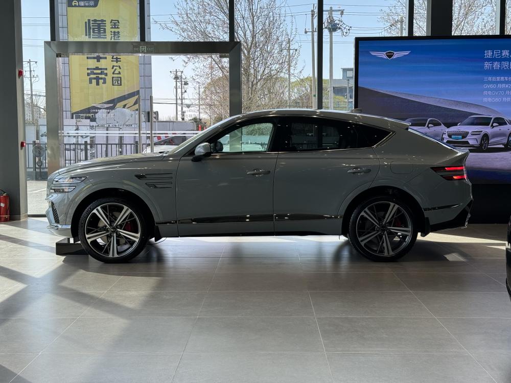 设计更加运动时尚,捷尼赛思gv80轿跑版实车图曝光