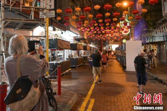 香港庙街再缤纷 重拾昔日热闹_腾讯新闻