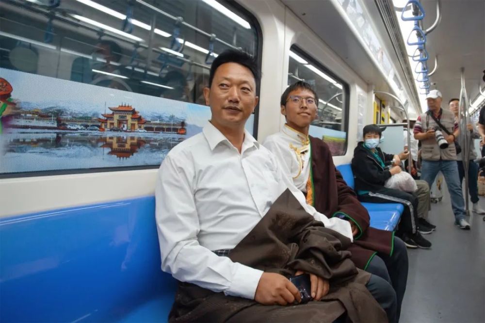 她收获几十万人的最美表白!_腾讯新闻