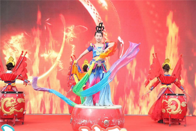 无限极甘肃专属嘉年华:国潮养生邂逅丝路芳华_腾讯新闻