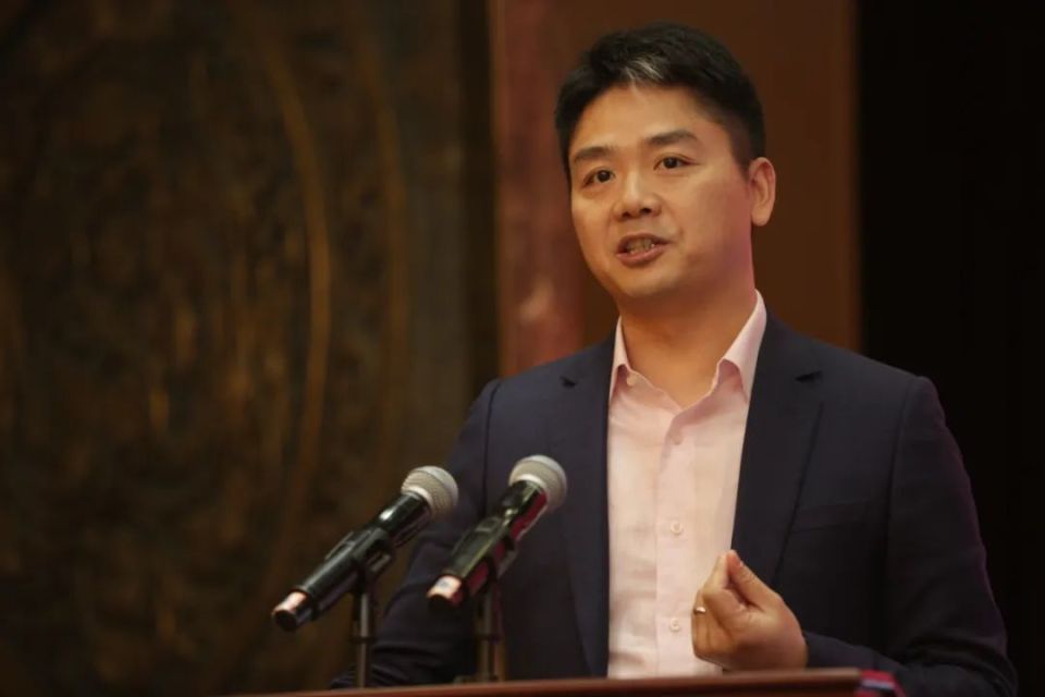 刘强东的"兄弟论"听听罢了,认真你就输了