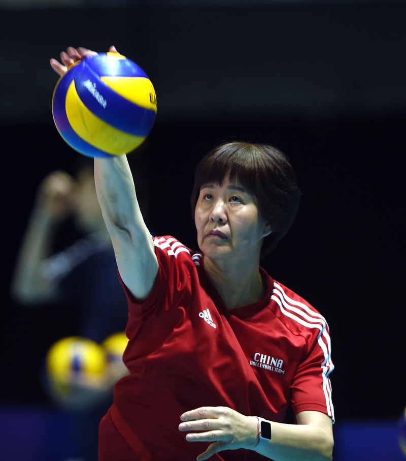 郎平有望复出执教意大利米兰女排,或与朱婷再牵手?_腾讯新闻