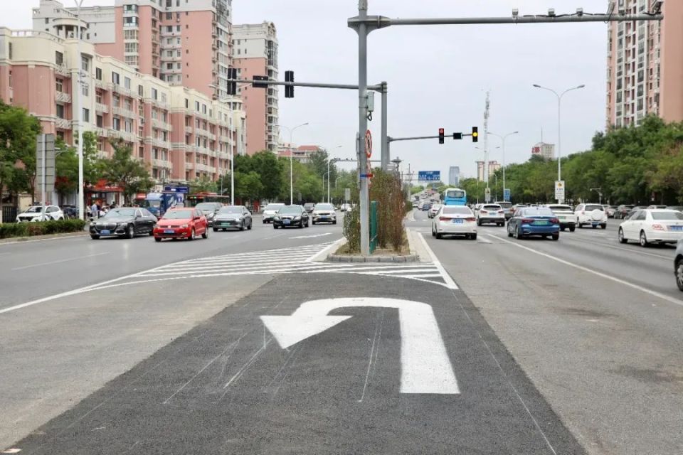 早读 | 个别点暴雨!天津一区调整入学政策!"胖猫"姐姐认错!