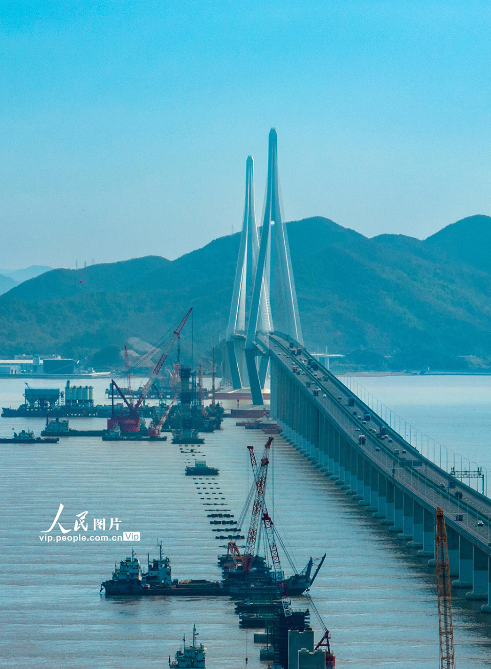 浙江宁波:象山港跨海大桥建设忙
