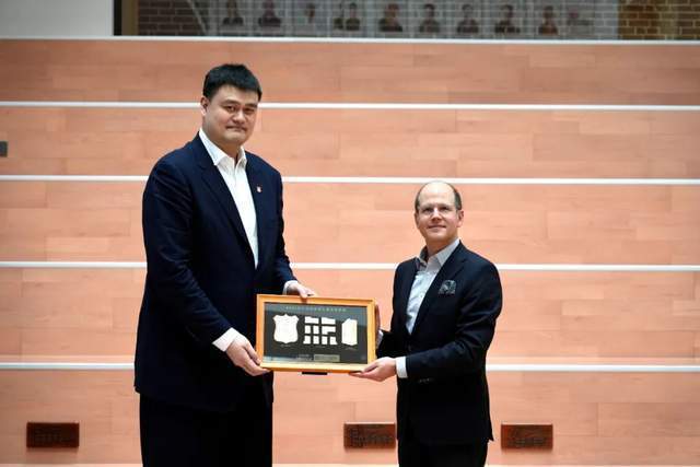 中国篮球协会名人堂荣誉墙揭幕